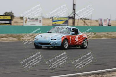 media/Jun-01-2025-CalClub SCCA (Sun) [[eae223c5dd]]/Group 5/Race (Front Straight)/